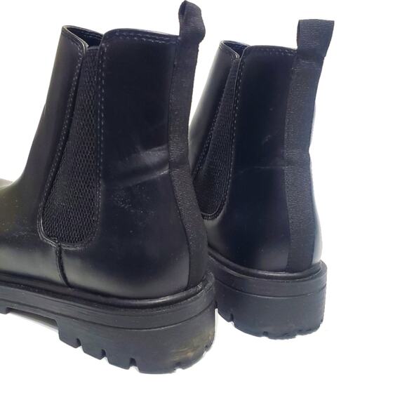 Soda Pilot-S Black Lug Sole Chelsea Ankle Boot Size 10 - Picture 2 of 14